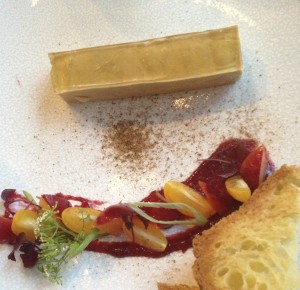 Foie gras aux kumquats et prunes de Coretta