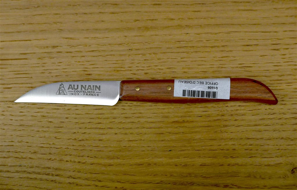 Un couteau d'office de la maison Au Nain
